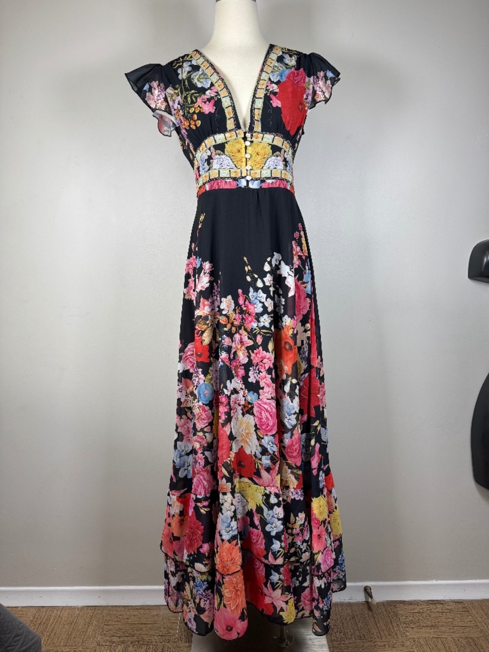 Dalia Macphee Black Floral Maxi Dress with V-Neck Ruffle Sleeves size 6